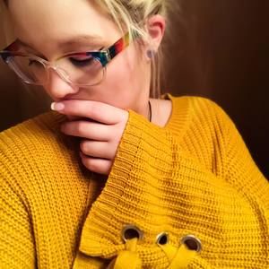 Meet your Posher, Kayla